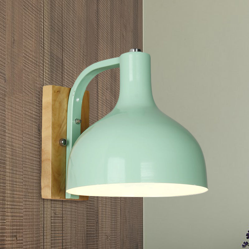 Frendorf | 1 Kopf Wandlampe Moderne Kuppel Shade Metall Wandlicht mit Holzrückplatte in Weiß/Rosa