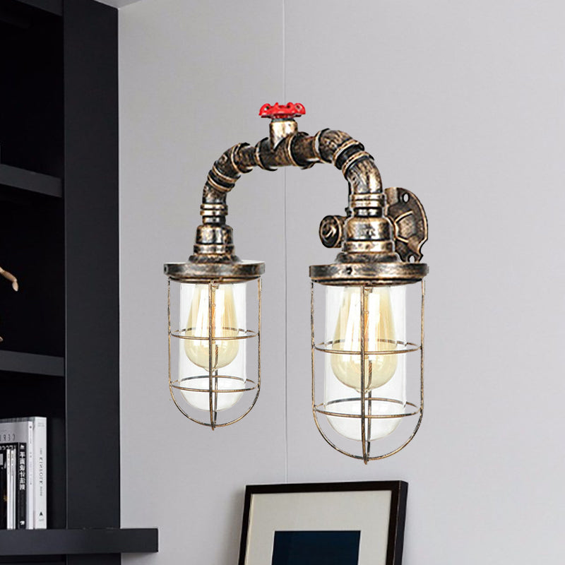 Frendorf | Farmhouse Drahtschutz Wandlampe mit Ventilrad 2 Glühbirnen Schmiedeeisen Wandleuchte in Messing