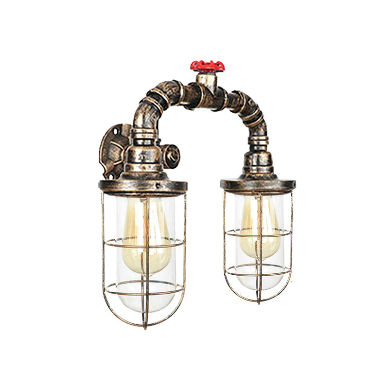Frendorf | Farmhouse Drahtschutz Wandlampe mit Ventilrad 2 Glühbirnen Schmiedeeisen Wandleuchte in Messing