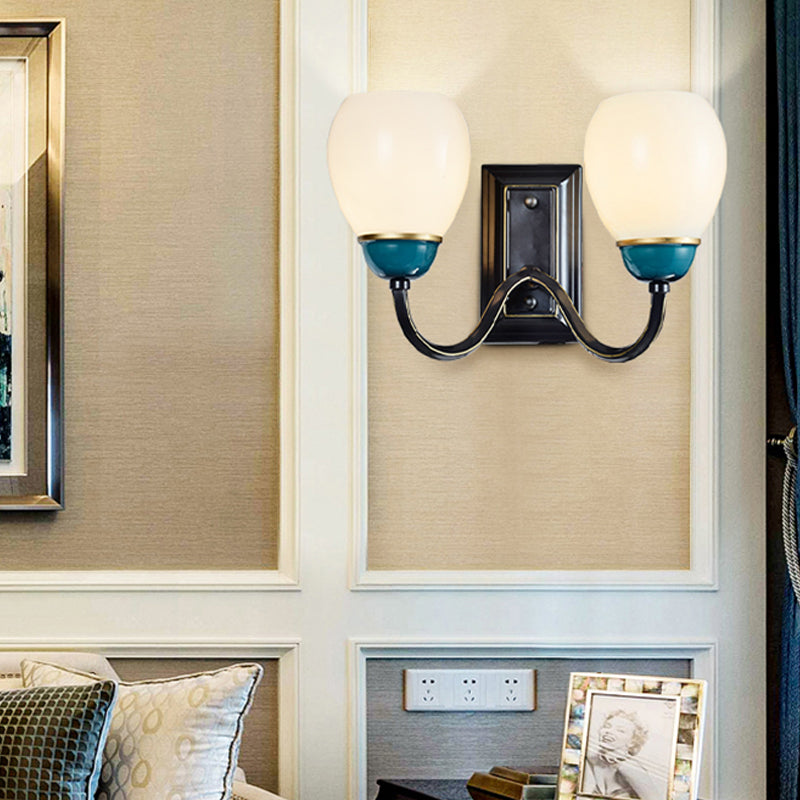 Frendorf | 1/2-Head Globe Wandlamp Fixture Plattelands Zwart en Blauw Opal Glas Wandlicht Sconces met Gebogen Arm
