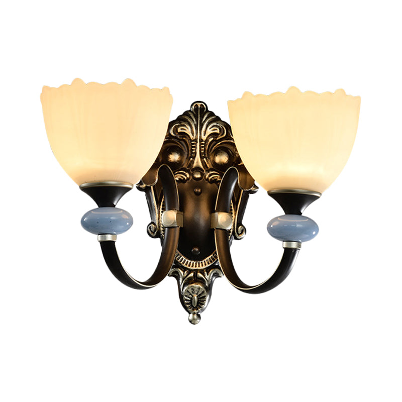 Frendorf | 1/2-Head Wandleuchte Landhaus Flur Wandbeleuchtung mit Schalen aus satiniertem Glas in Schwarz