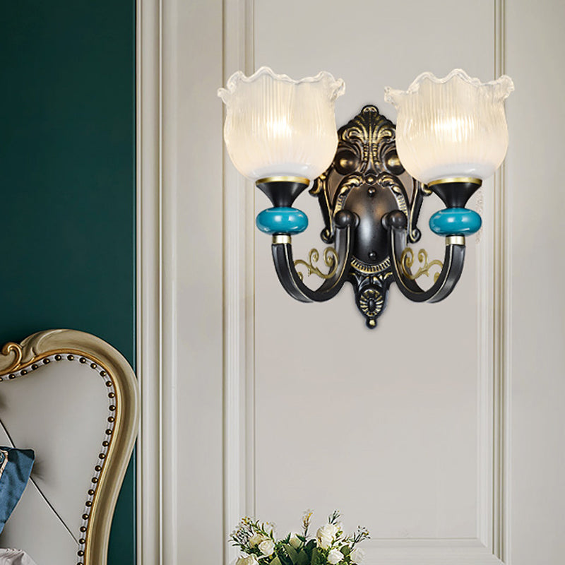 Frendorf | Klar gerippter Glas Schwarze Wandleuchte Blume 1/2 Glühbirnen Landhaus Wandmontierte Lampe mit gebogenem Arm