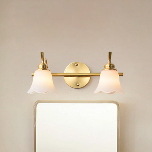 Frendorf | 2/3 Lampen Vanity Wand Licht Traditionelle Badezimmer Wand Sconces Lampe mit Blumen Creme Glas Schirm in Messing