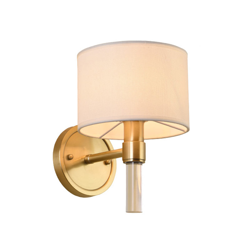 Frendorf | 1 Kopf Wandmontierte Lampe Rustikaler Trommel Schirm Stoff Wandleuchte in Messing für Wohnzimmer
