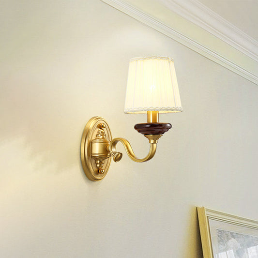 Frendorf | 1/2-Birnen Stoff Wandmontierte Lampe Traditionelle Messing-Finish Verjüngte Wandlicht Wandleuchte für Esszimmer