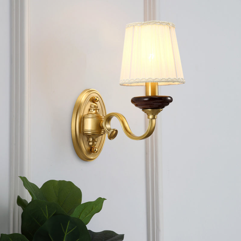 Frendorf | 1/2-Birnen Stoff Wandmontierte Lampe Traditionelle Messing-Finish Verjüngte Wandlicht Wandleuchte für Esszimmer