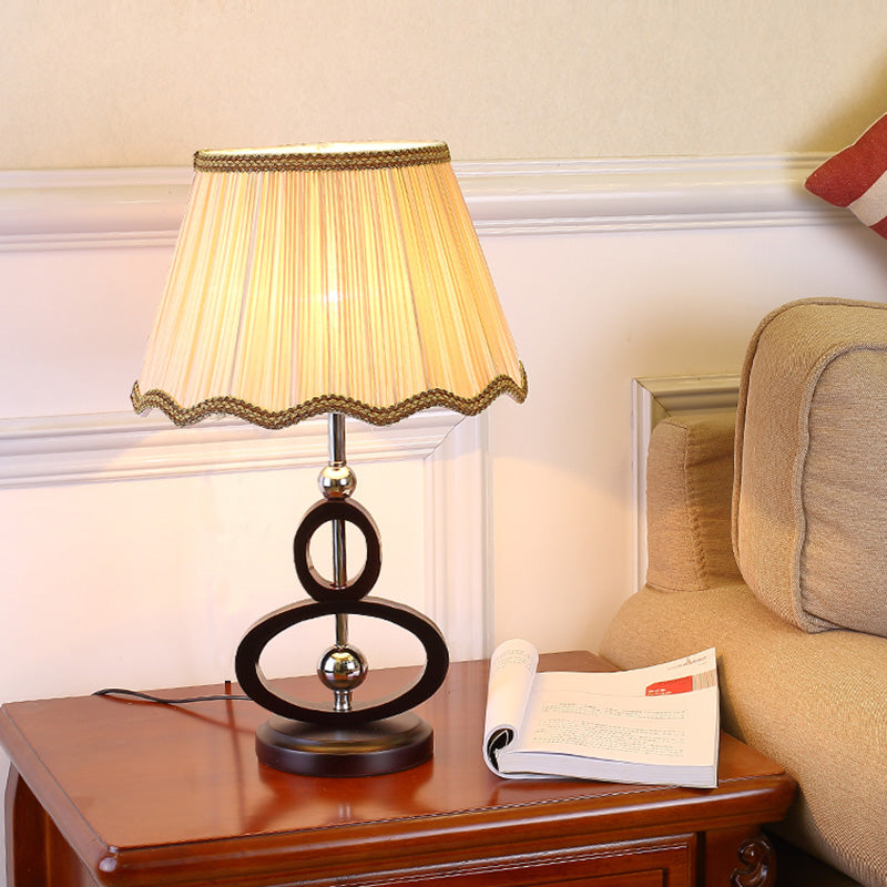 Frendorf | Serenova – Elegante rustikale Nachttischlampe