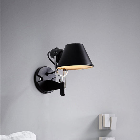 Frendorf | Metalen Truncated Cone Taak Wandlamp Industrieel Enkele Nachttafel Wandmontage Licht met Verstelbare Arm in Zwart/Zilver