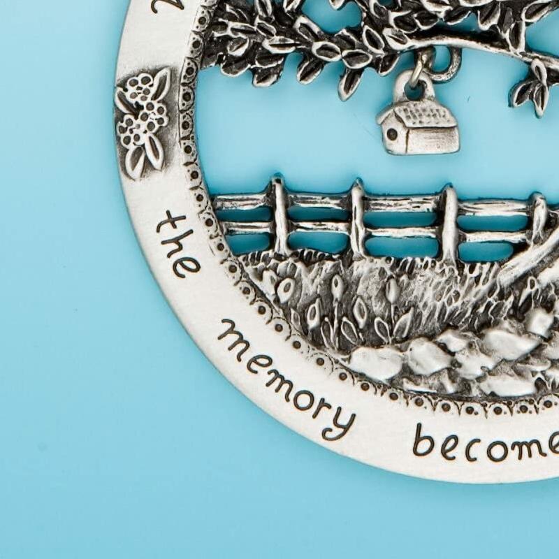 Frendorf | "Wenn jemand, den du liebst, zur Erinnerung wird" -  Frohe Weihnachten Gedenkverzierung