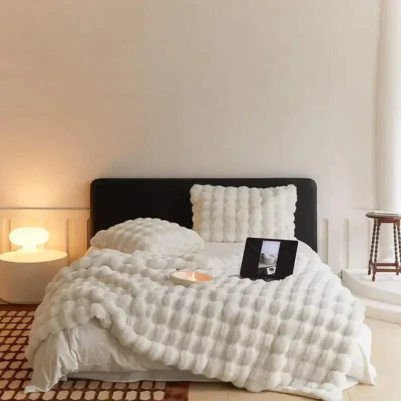 Frendorf | Fluffy Decke aus Kunstfell - VeluLuxe
