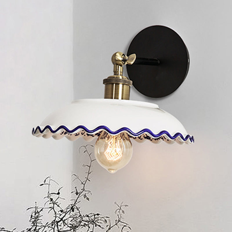 Frendorf | 1 Licht Wandmontage Verlichting Vintage Restaurant Wandlamp Armatuur met Golf/Scalloped Kom/Keramische Shade in Wit