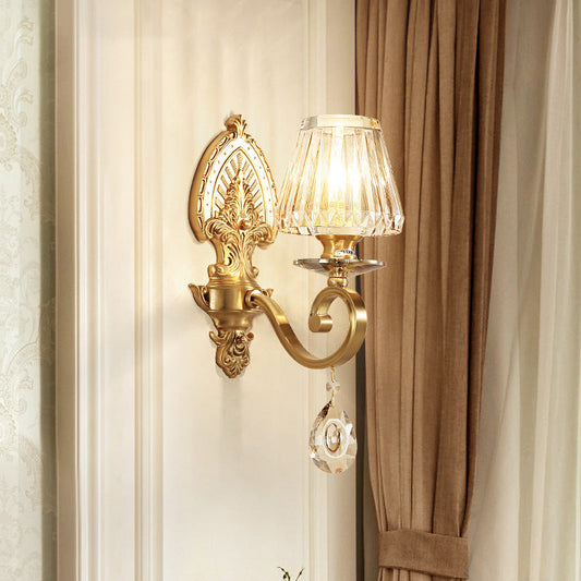 Frendorf | 1-Bulb Wandmontageverlichting Landelijke Stijl Kegel Facet Kristal Wandlamp Fixture in Goud met Draaivind Arm