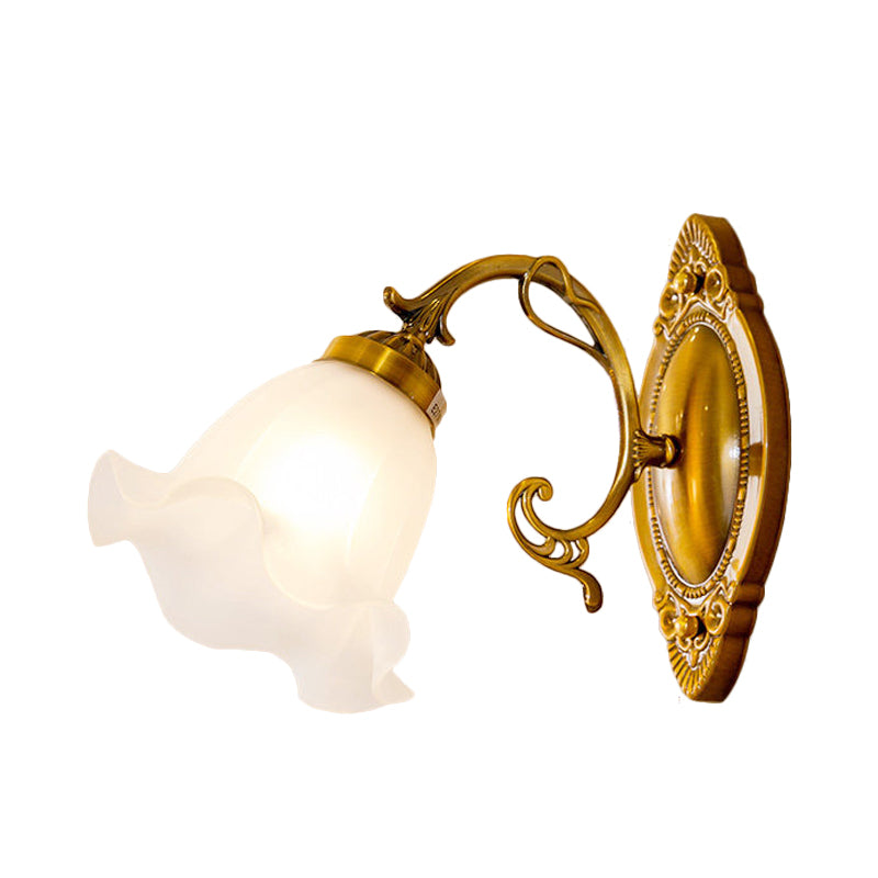 Frendorf | 1 Licht Opal Glas Wandverlichting Idee Traditionele Messing/Bronzen Afwerking Bloem Binnen Wandlamp