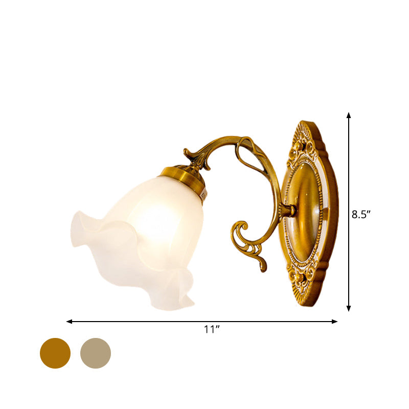 Frendorf | 1 Licht Opal Glas Wandverlichting Idee Traditionele Messing/Bronzen Afwerking Bloem Binnen Wandlamp