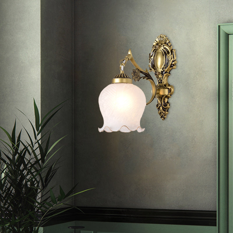 Frendorf | Antiqued Flower Wandmontage Verlichting 1/2-Kop Opal Glas Wandlamp Fixture in Brons voor Slaapkamer