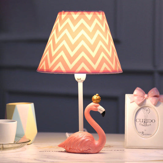 Frendorf | Pinklo – Raffinierte Flamingo-Harpiks-Lampe