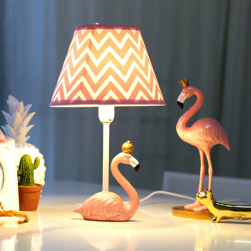 Frendorf | Pinklo – Raffinierte Flamingo-Harpiks-Lampe