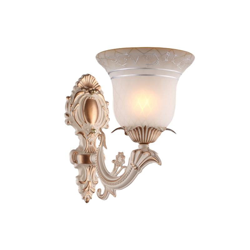 Frendorf | Metalen Beige Wandverlichting Fixture Curvy Arm 1/2-Licht Antieke Wandlamp met Bel Witte Glazen Schaduw