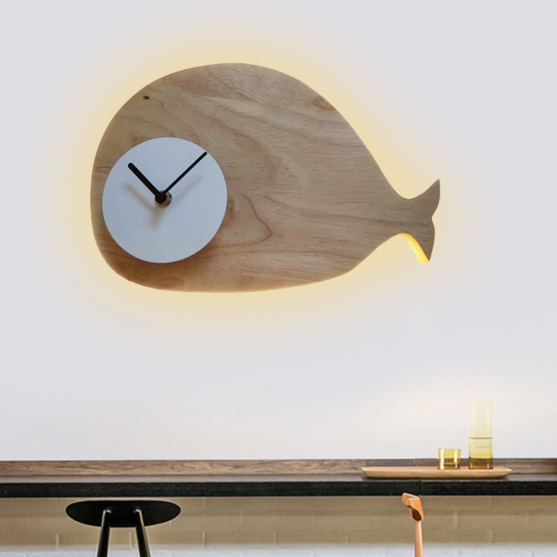 Frendorf | Schwarz/Weiß/Beige Wal Wandbeleuchtung Cartoon Holz LED Wandlampe mit/ohne Uhr in Warm/Weiß Licht