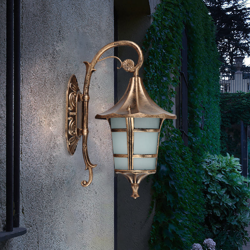 Frendorf | Metaal Zwart/Koffie/Bronze Wandlamp S-vormige Arm 1 Licht Lodge Stijl Wandlamp met Witte Glazen Schaduw