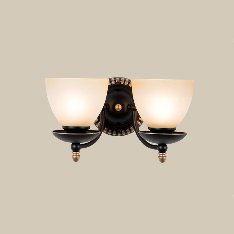 Frendorf | 1/2-Kopf Bud Wandleuchte Traditionelle schwarze gefrostete weiße Glas Wandleuchte für Schlafzimmer