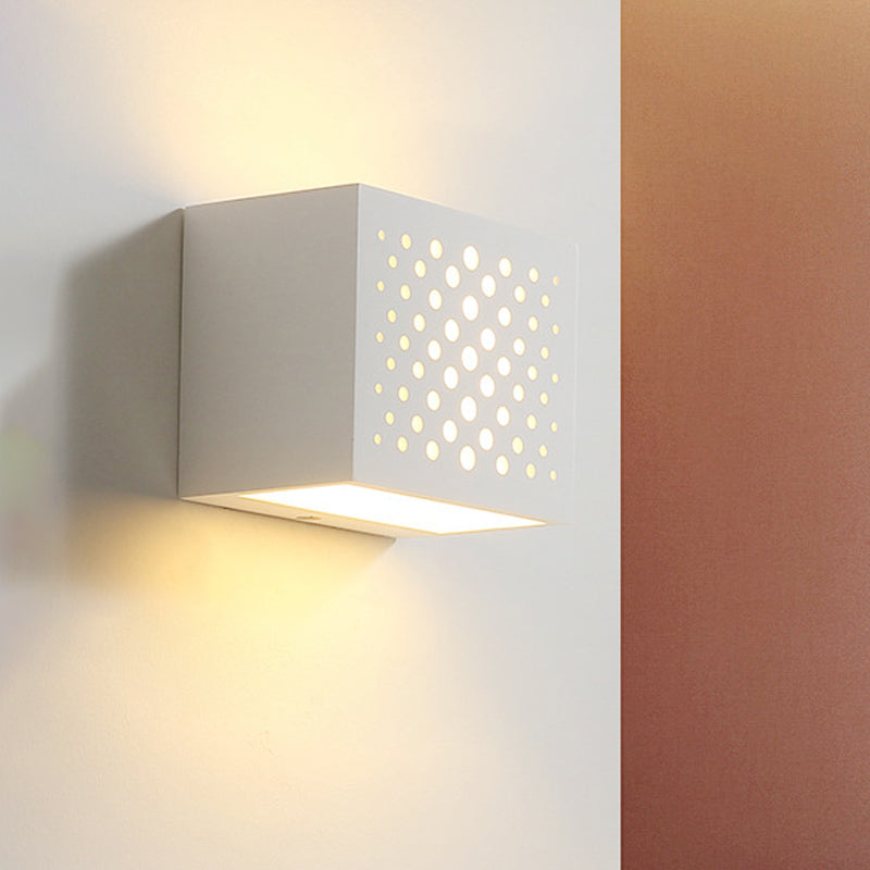 Frendorf | Weiße Laser-Cut Boxform Wandlicht Sconces Modernismus 1 Kopf Gips LED Wandlampe