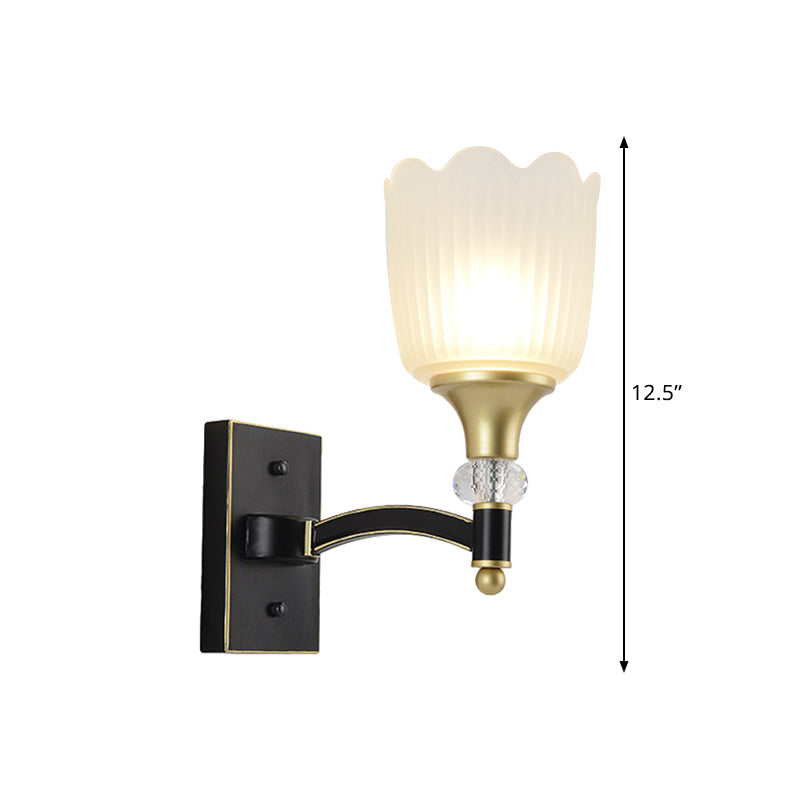 Frendorf | Farmhouse Scalloped Floral Wandverlichting 1/2 Koppen Opal Glas Muurmontage Lamp in Zwart en Goud