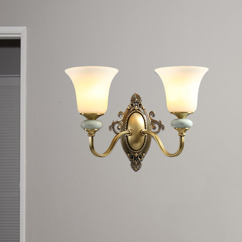 Frendorf | 1/2-Birne Frosted Glas Wandmontage Lampe Vintage Messing Finish Glocke Nachttisch Oben Wandbeleuchtungs Idee