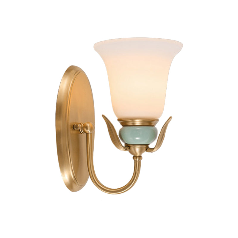 Frendorf | 1/2-Head Wandverlichting Vintage Slaapkamer Wandgemonteerde Lamp Fixture met Bel Witte Opale Glas Shade in Goud