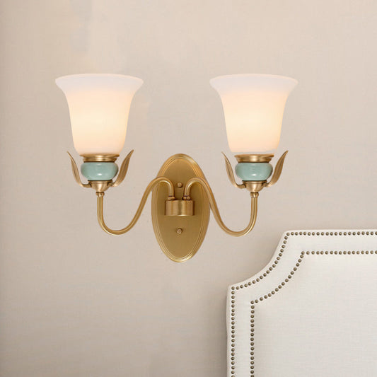 Frendorf | 1/2-Head Wandverlichting Vintage Slaapkamer Wandgemonteerde Lamp Fixture met Bel Witte Opale Glas Shade in Goud