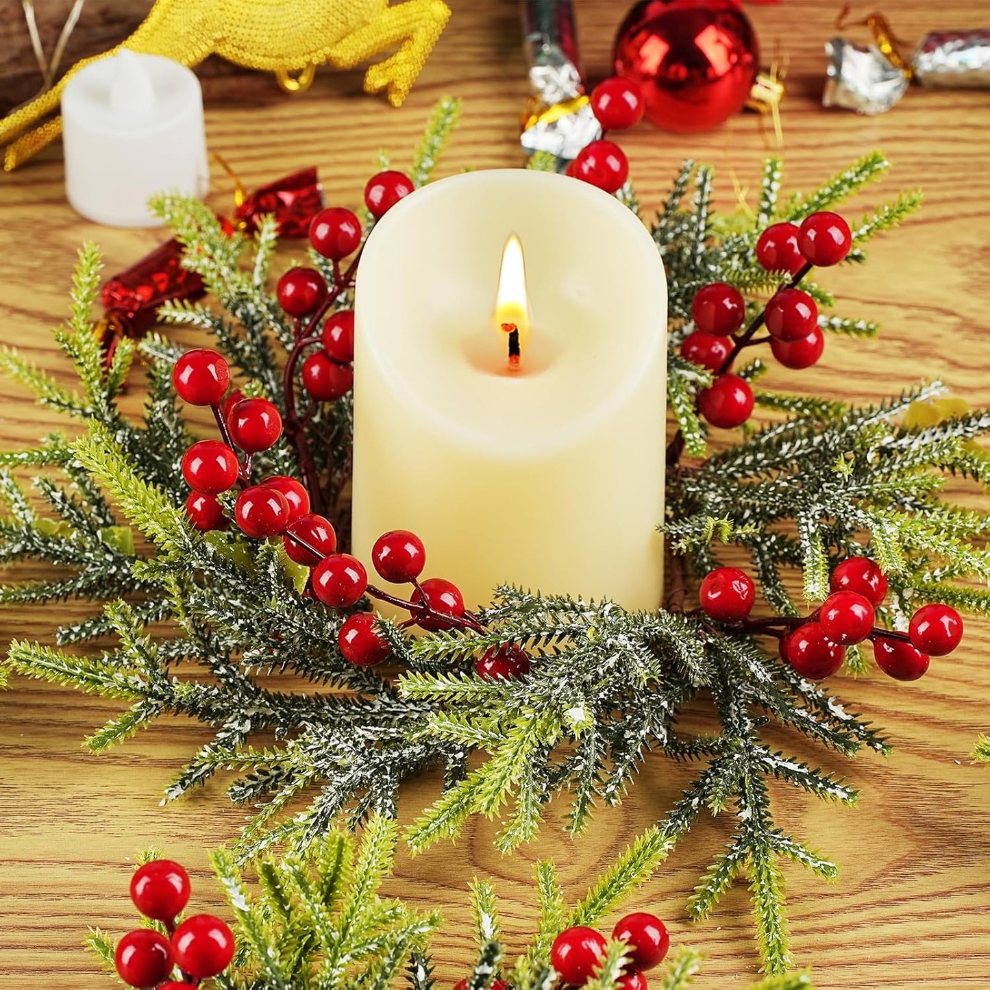 Frendorf | Berried Foliage Kerzenring 11 cm Festliche Grünkranz für Tischdeko, Feiertagsmittelpunkte, Rustikale Weihnachtsakzente, Künstlicher Beeren- und Blätterring für Teelichter und Stumpenkerzen