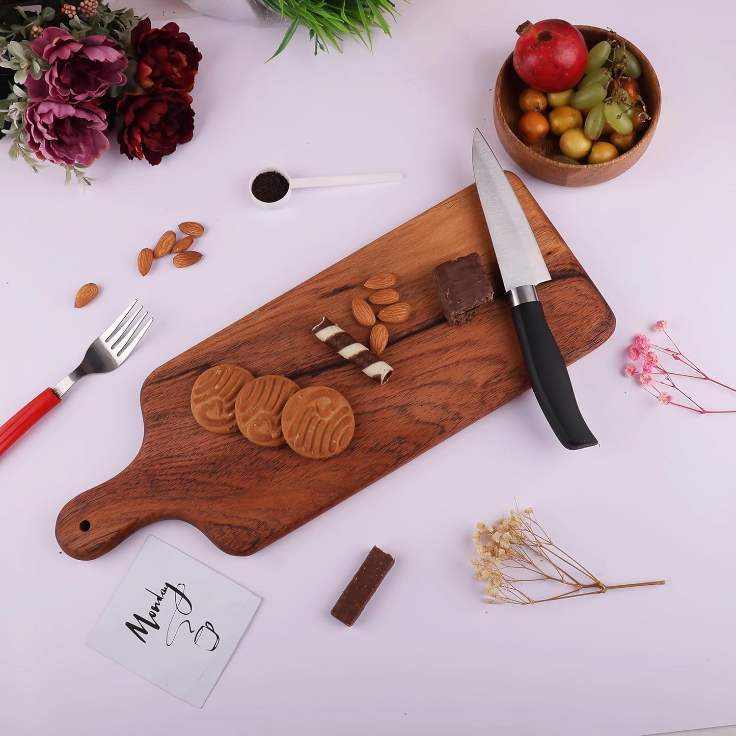 Frendorf | 13-Zoll Steakbrett – Premium Holzservierplatte für Steak, BBQ und gegrilltes Fleisch – Langlebiges Schneid- und Serviertablett mit Saftmulde für Küche, Restaurant und BBQ-Partys