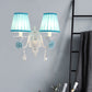 Frendorf | 1/2-Head Geplooide Stof Wandverlichting Pastorale Roze/Blauw Gevlochten Rand Bedlamp met Rozen Decor