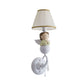 Frendorf | Stof Barrel Wandlamp Fixture Cartoon 1-Kop Witte Wandlamp met Hars Engel Ontwerp