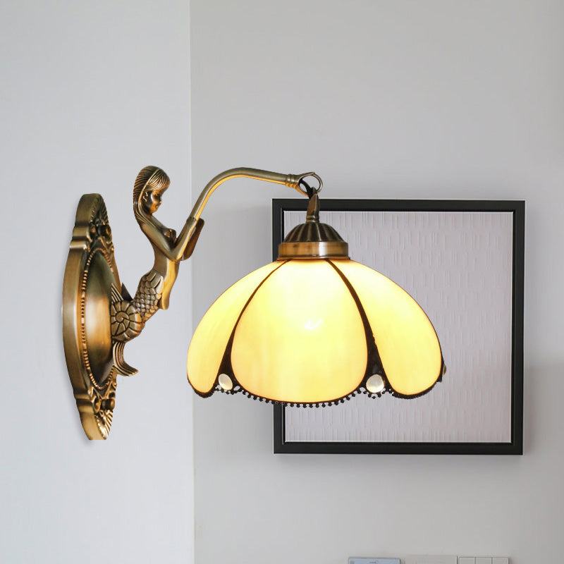 Frendorf | Blumenwandbeleuchtung Einrichtungsgegenstand Mediterranes Beige Glas 1/2-Licht Bronze Wandleuchte mit Meerjungfrau Arm für Badezimmer