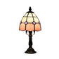 Schnittglas-Raster-Dom-Nachtbeleuchtung Tiffany-Stil 1 Licht Rot/Pink Nachttischlampe für das Bettseits
