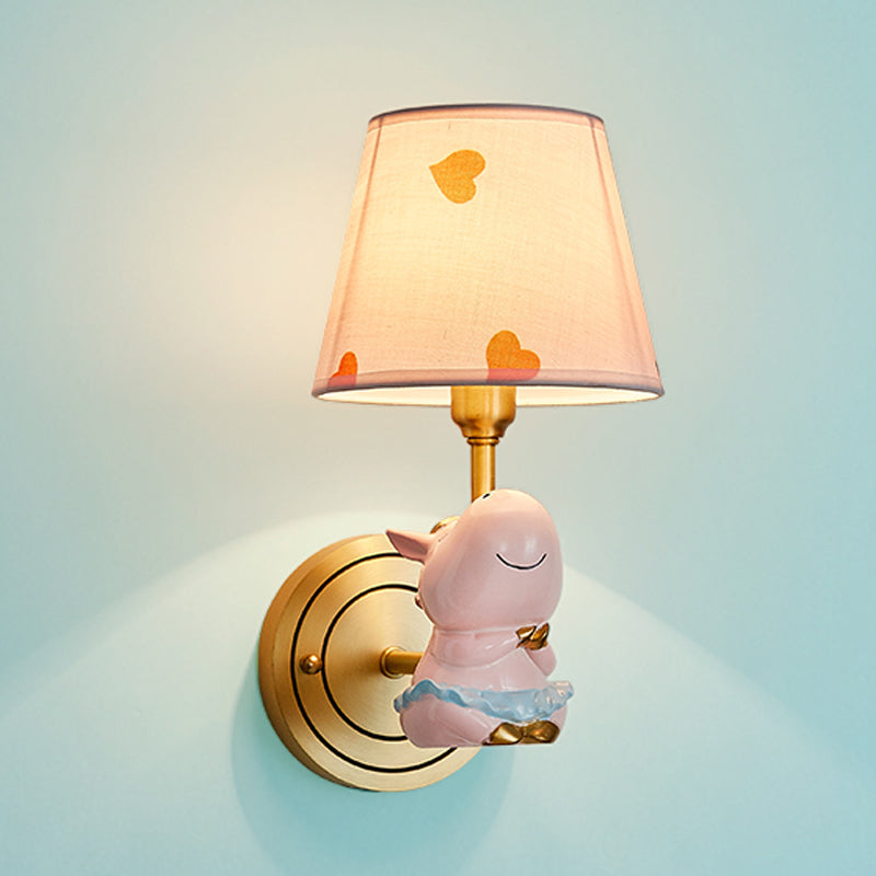 Frendorf | Resin Paard Wandlamp Cartoon 1-Kop Gouden Muurverlichtingsarmatuur met Emmer Stoffen Lampenkap