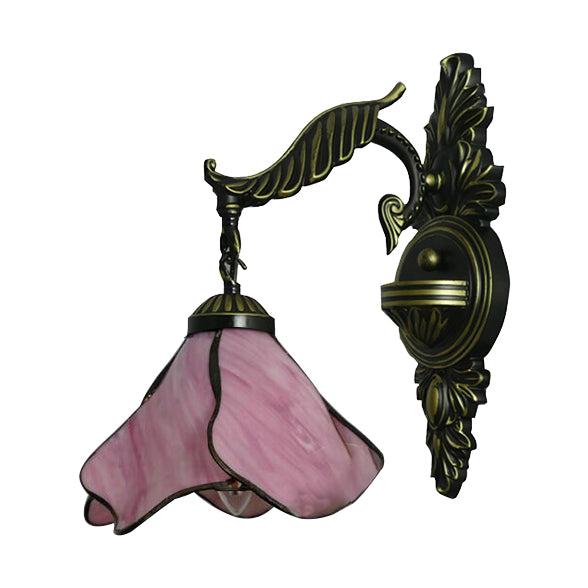 Frendorf | Klar/Rosa/Hellblau/Dunkelblau/Beige Petal Shade Wand Leuchte Tiffany Stil 1 Licht Buntglas Wandbeleuchtung in Antikmessing