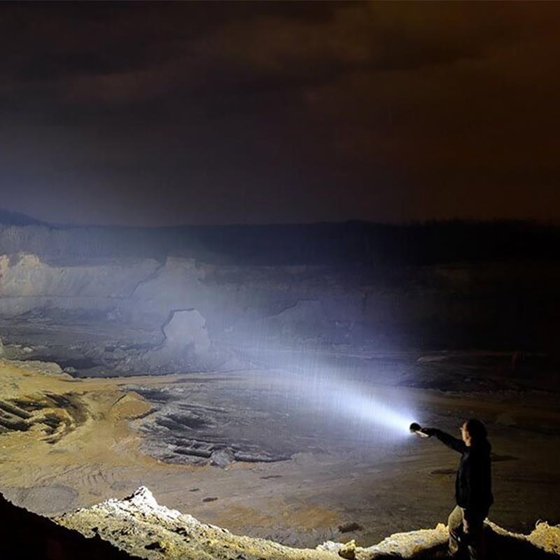 Frendorf | 30000-5000 Lumen Hochleistungs-LED-Taschenlampe, wasserdicht