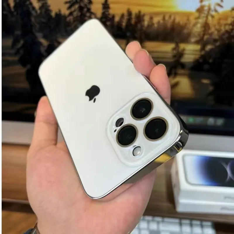 Frendorf | Galvanisiertes Mattes Acryl Gehärtetes Glas iPhone Schutzhülle