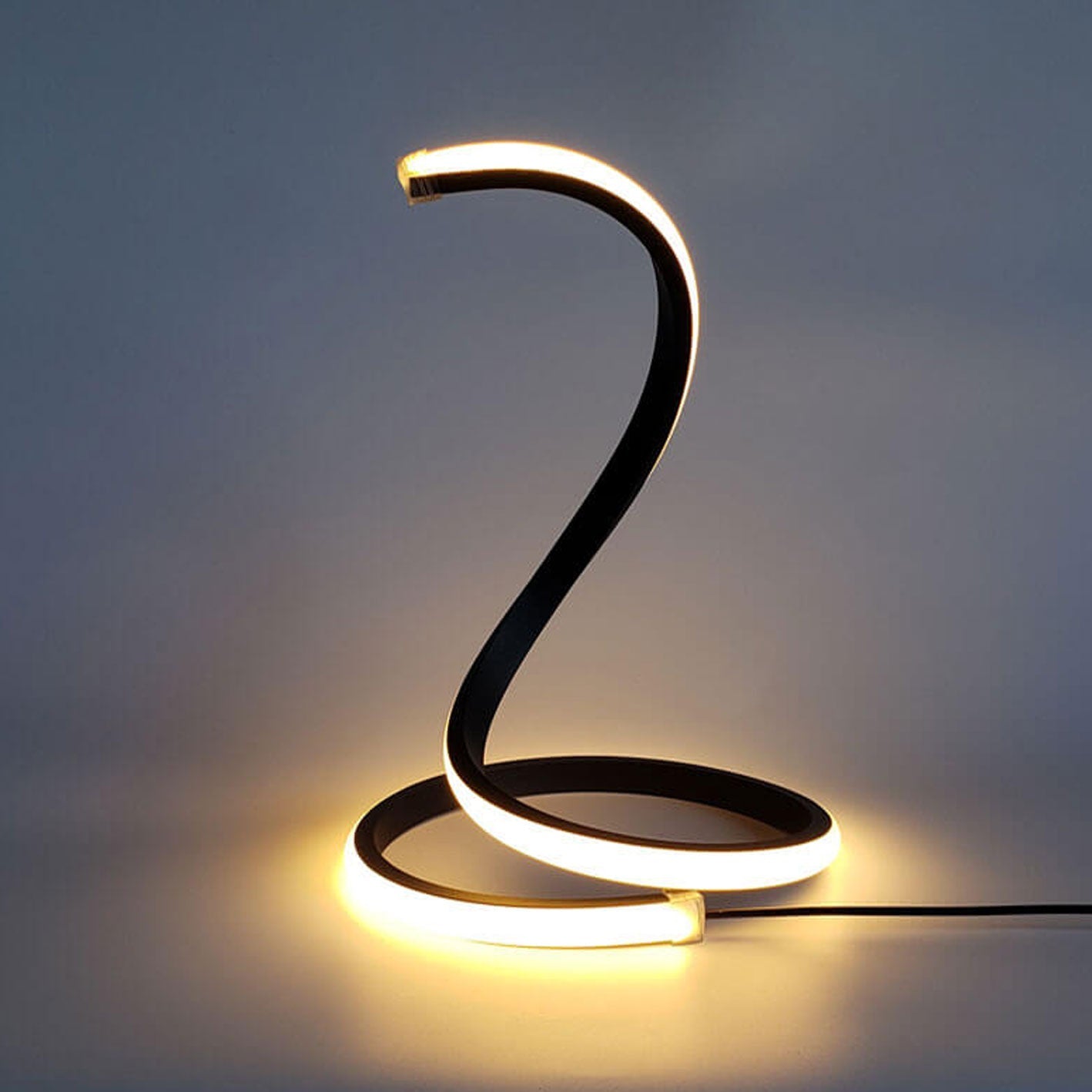 Moderne kreative Schlange Form LED Touch Dimm Tischlampe