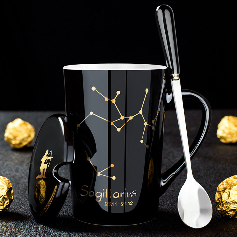 Frendorf | 12 Tierkreiszeichen Schwarze Keramiktasse mit Deckel Löffel