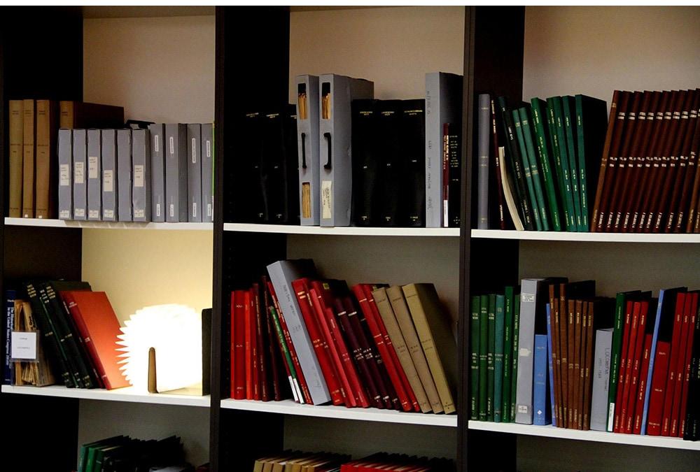 Frendorf | BookGlow LED Lampe - Beleuchtung, die Form verleiht