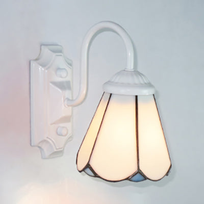 Frendorf | Weiße Lilie Wandleuchte Tiffany 1 Kopf Buntglass Wandmontierte Licht für Flur