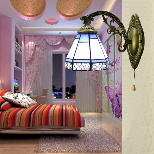 Frendorf | Vintage Cone Wandverlichting met Trekschakelaar Gevelde Glas 1 Lichts Wandlamp in Blauw voor Slaapkamer