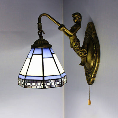 Frendorf | Blaue Glas konische Wandlamp Tiffany 1 Kopf Antikmessing Wandleuchte