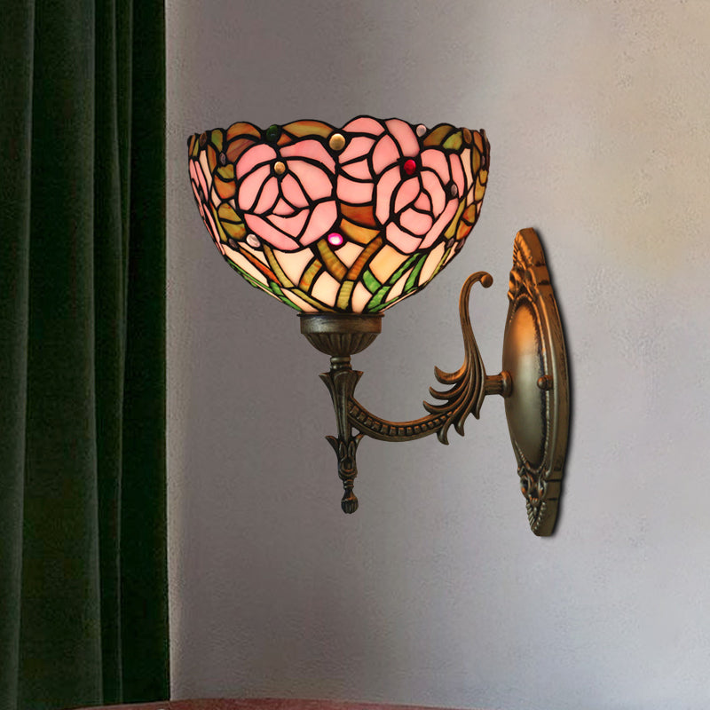 Frendorf | Rosa Wandmontageverlichting Tiffany 1 Lamp Geglazuurde Glazen Wandlamp met Bronzen Gegraveerde Arm