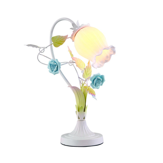 Wellenschliff Opalglas Tischleuchte Romantische Pastoral 1 Kopf Schlafzimmer Nachttischlampe mit Rose in Pink/Blau/Weiß