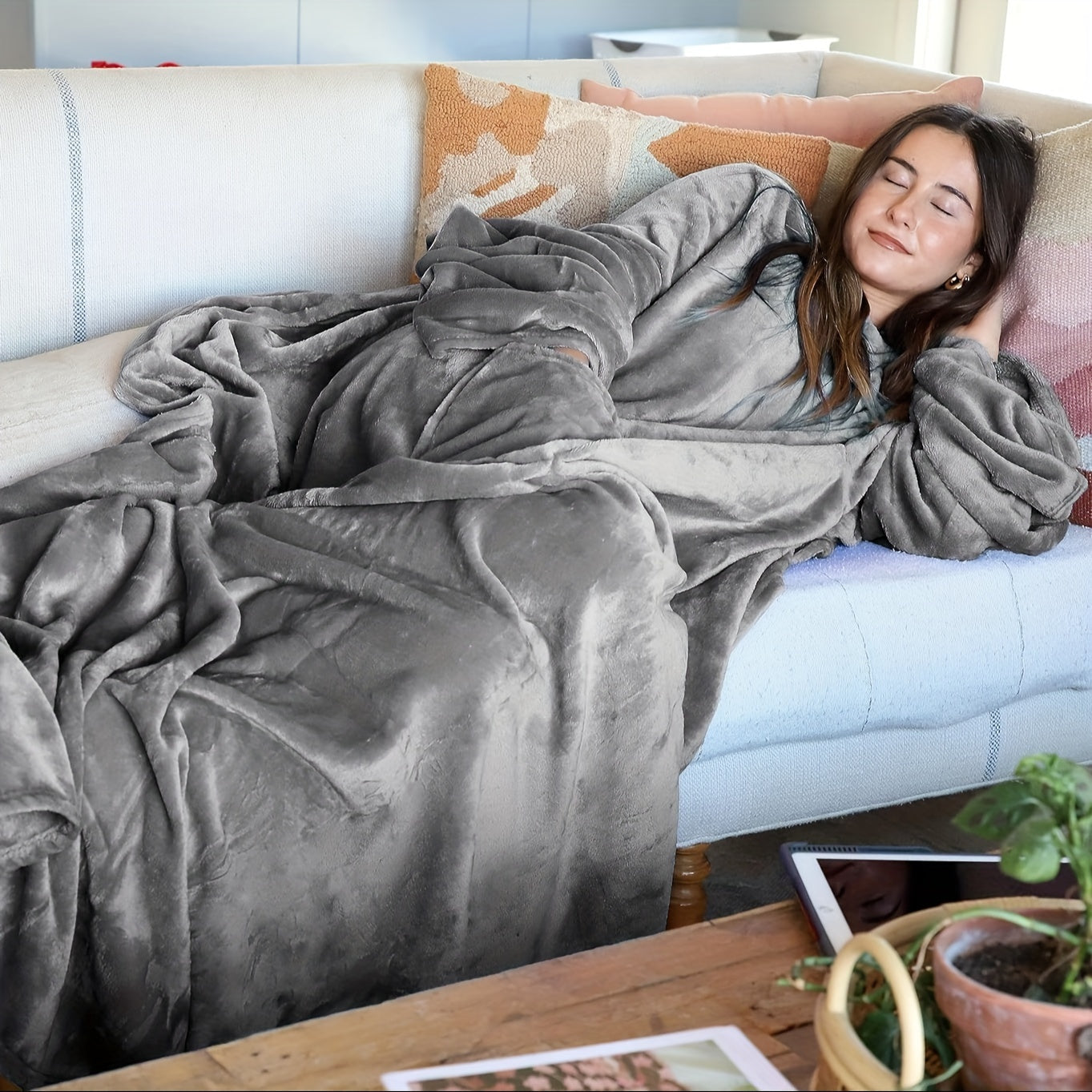 Frendorf | Decke – Warm und weich Fleecedecke mit Ärmeln für freie Bewegung