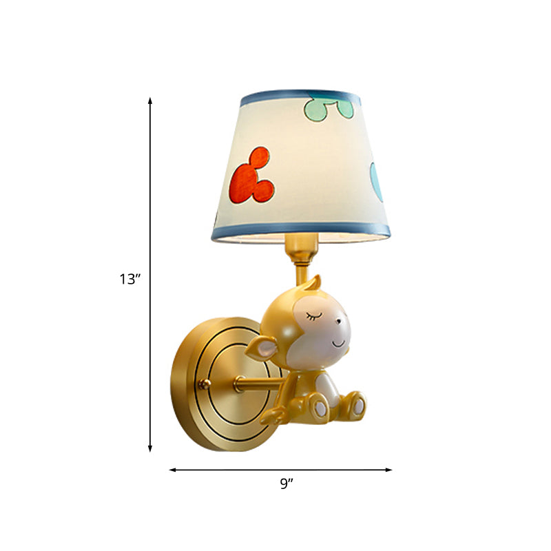 Frendorf | Cartoon Monkey Wandlamp Resin 1 Licht Kind Bedside Wandlicht met Stoffen Kappen in Messing